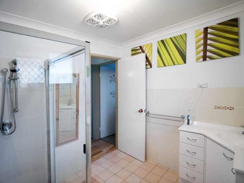 2/58 Blake Street, Southport QLD 4215