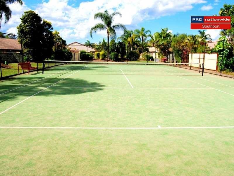 73/128 Benowa Road, Southport QLD 4215