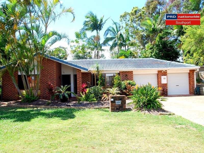 15 Chindrina Street, Hope Island QLD 4212