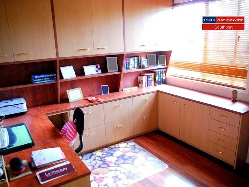 15 Chindrina Street, Hope Island QLD 4212