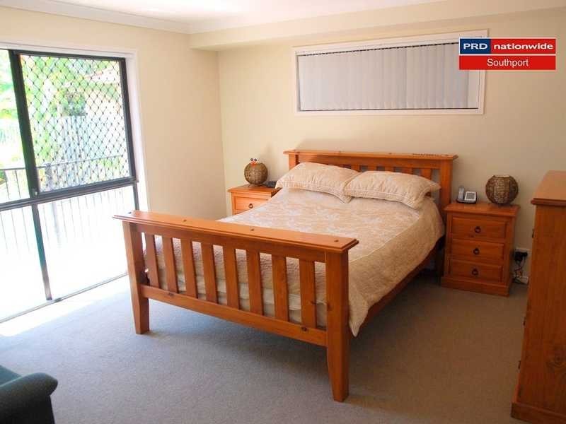 5 Shinnecock Close, Hope Island QLD 4212