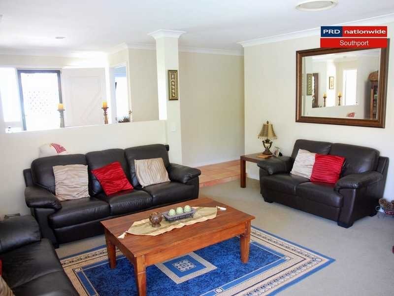 5 Shinnecock Close, Hope Island QLD 4212