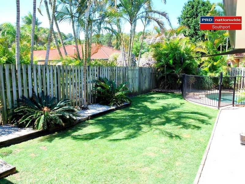5 Shinnecock Close, Hope Island QLD 4212