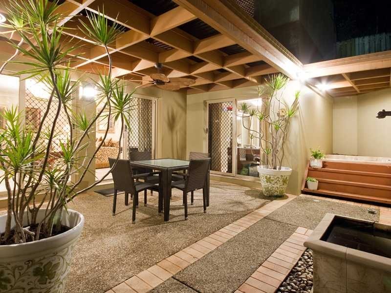 7/24 Brighton Parade, Southport QLD 4215