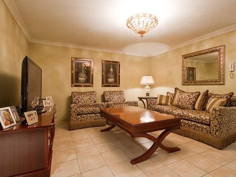 7/24 Brighton Parade, Southport QLD 4215