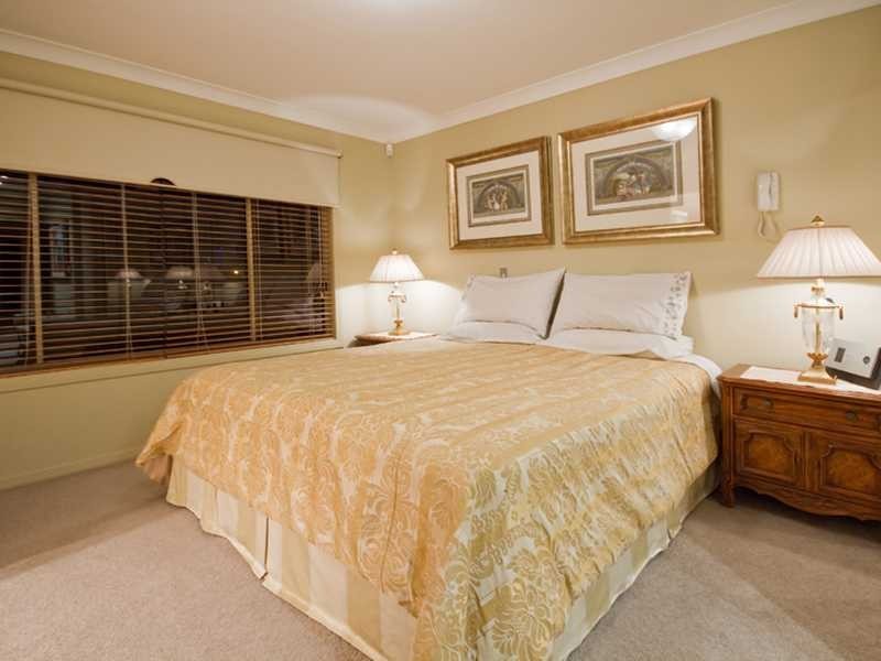 7/24 Brighton Parade, Southport QLD 4215