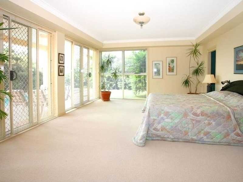 16 Tara Vista Boulevard, Highland Park QLD 4211