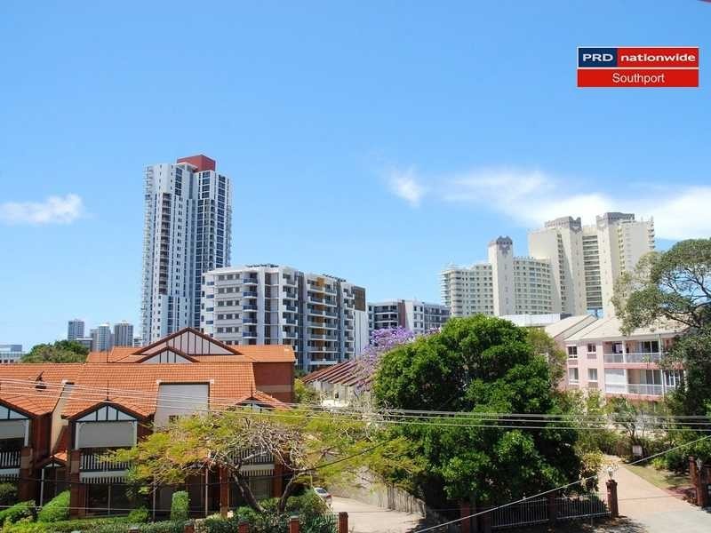 Unit 12/56-58 Bauer Street, Southport QLD 4215