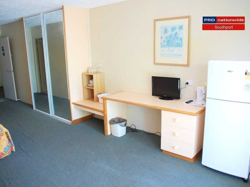 Unit 218/2007 Gold Coast Highway, Burleigh Heads QLD 4220