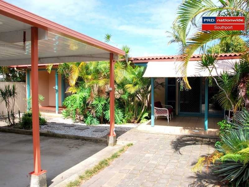 14 Joan Street, Southport QLD 4215