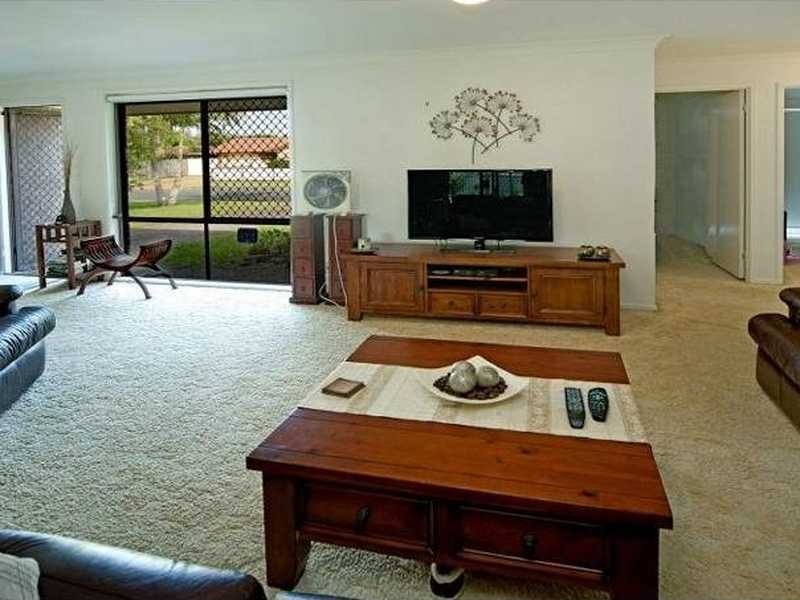 18 Wendoree Way, Coombabah QLD 4216