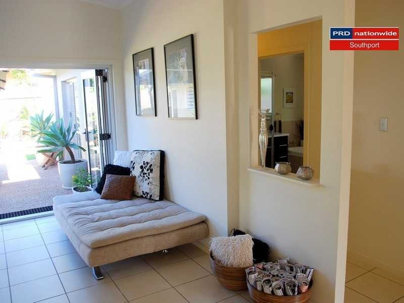 14 Berrigan Street, Southport QLD 4215