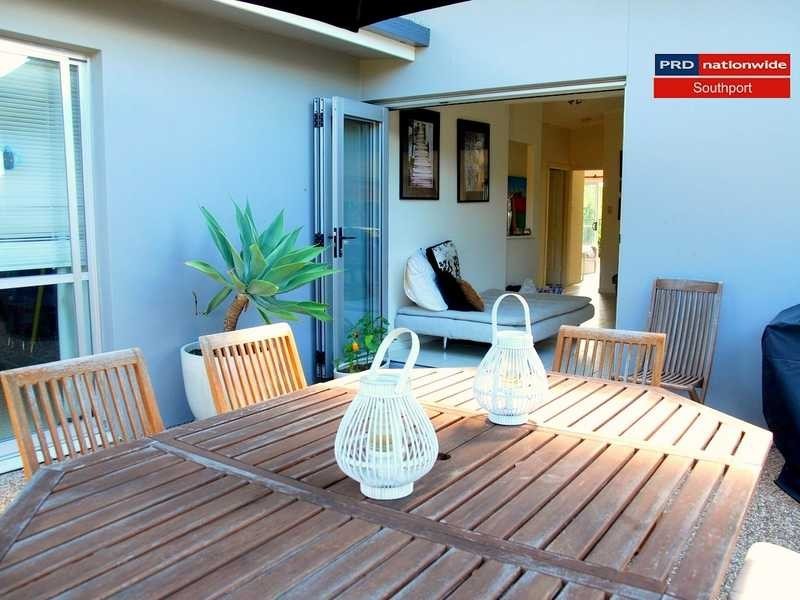 14 Berrigan Street, Southport QLD 4215