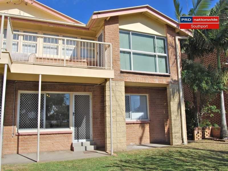 Unit 2/126 Marine Parade, Southport QLD 4215