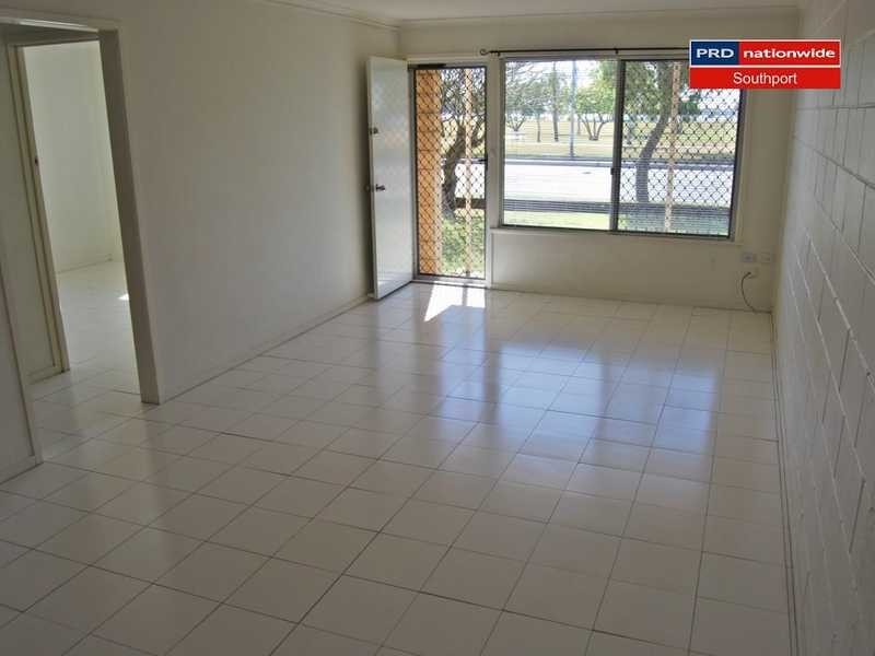 Unit 2/126 Marine Parade, Southport QLD 4215