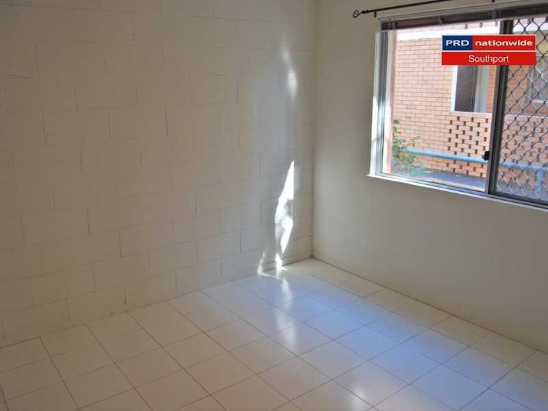 Unit 2/126 Marine Parade, Southport QLD 4215