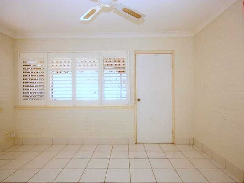 Unit 2/17 Meyer Street, Southport QLD 4215