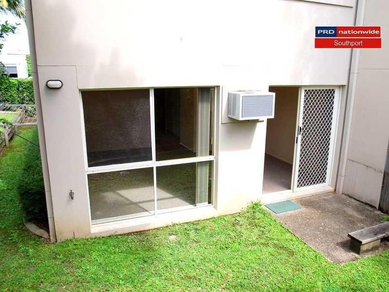 7/97 Eugaree Street, Southport QLD 4215