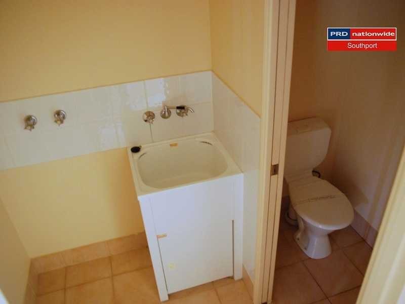 7/97 Eugaree Street, Southport QLD 4215