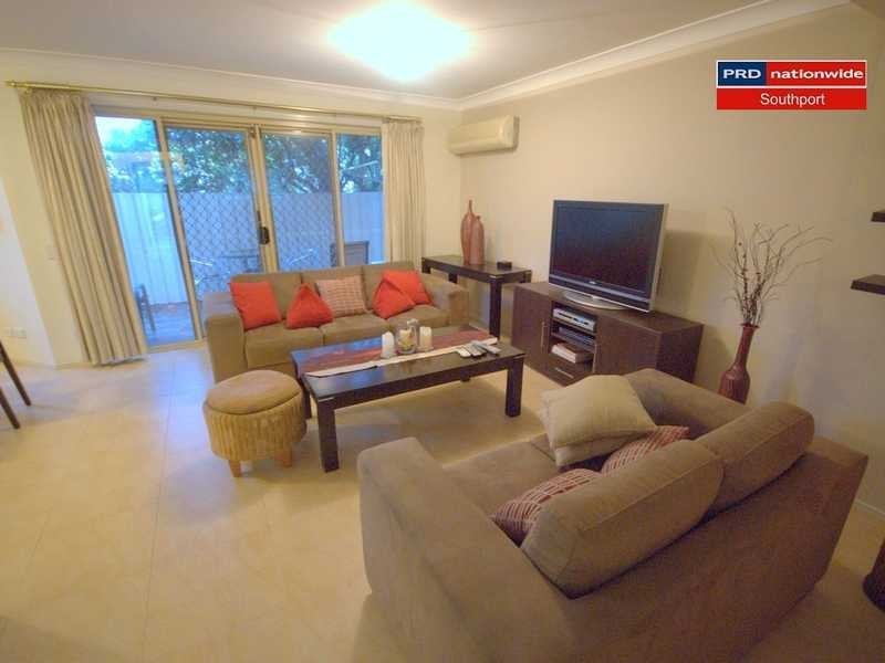 2/23 Lloyd Street, Southport QLD 4215