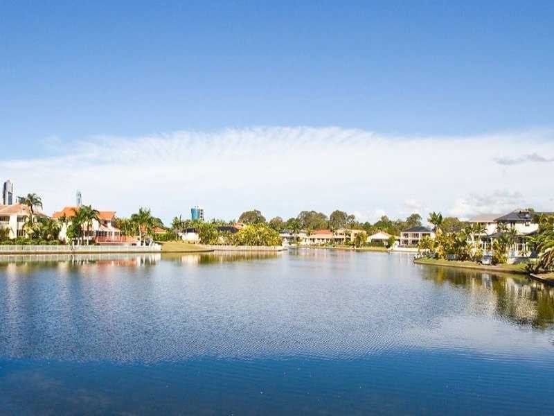 40 Cotlew Street East, Southport QLD 4215