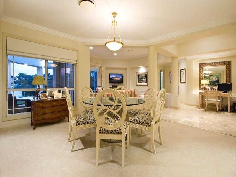 40 Cotlew Street East, Southport QLD 4215