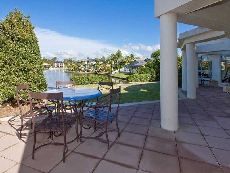 40 Cotlew Street East, Southport QLD 4215