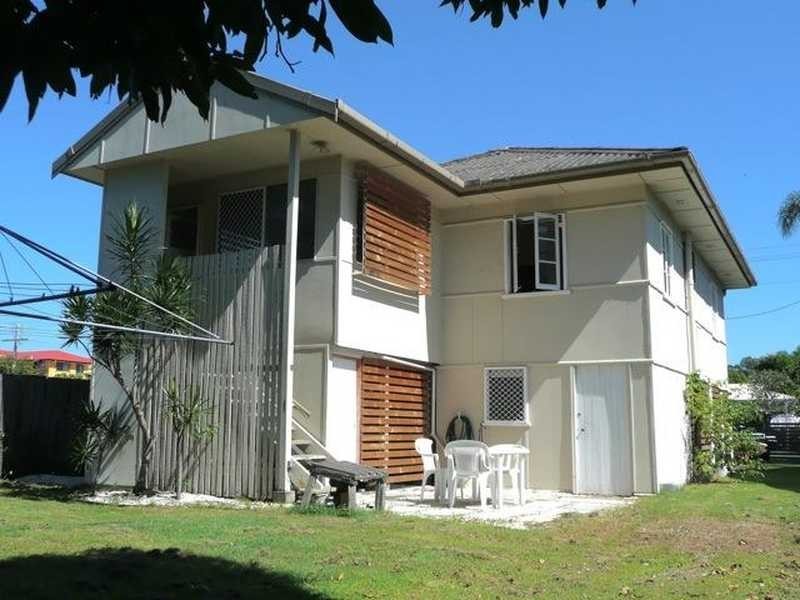 13 Bath Street, Labrador QLD 4215