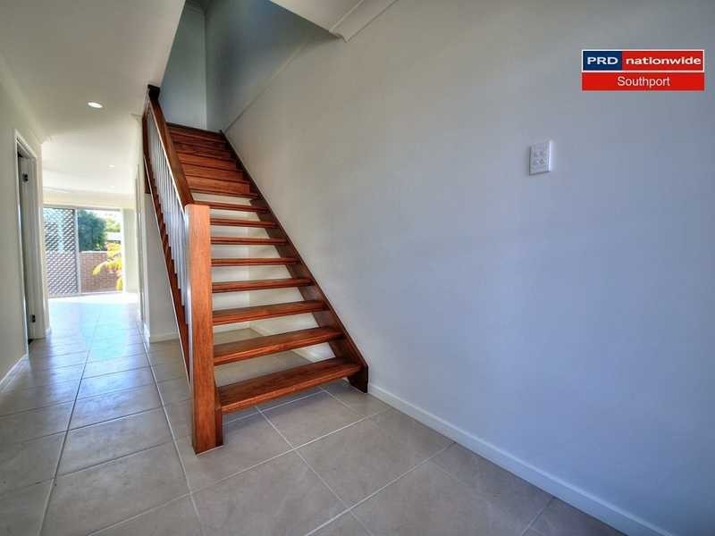 1/126-134 Central Street, Labrador QLD 4215