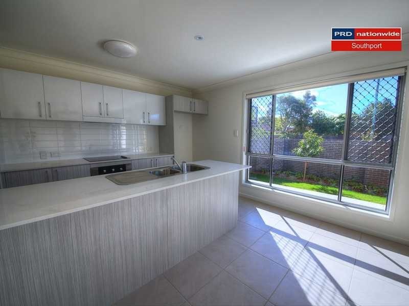 1/126-134 Central Street, Labrador QLD 4215