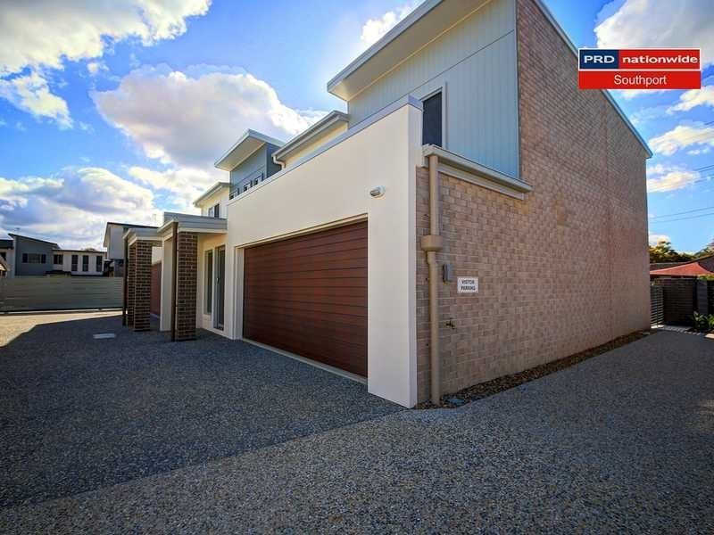 1/126-134 Central Street, Labrador QLD 4215