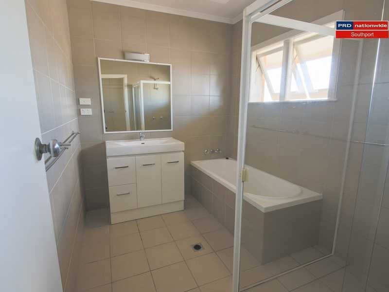 18 Beatty Street, Southport QLD 4215