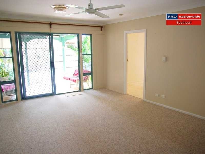 14 Joan Street, Southport QLD 4215