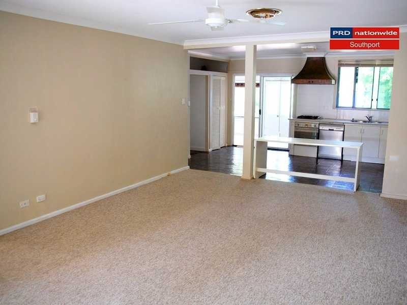 14 Joan Street, Southport QLD 4215