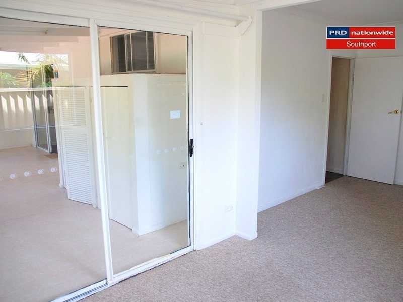 14 Joan Street, Southport QLD 4215