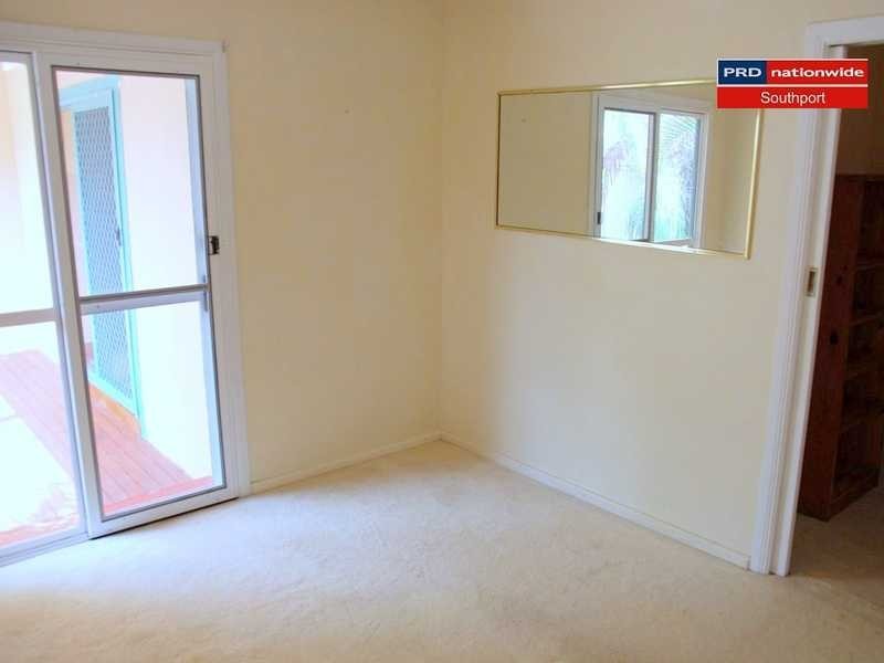 14 Joan Street, Southport QLD 4215