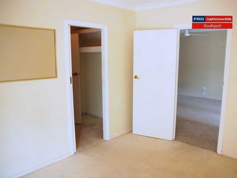 14 Joan Street, Southport QLD 4215