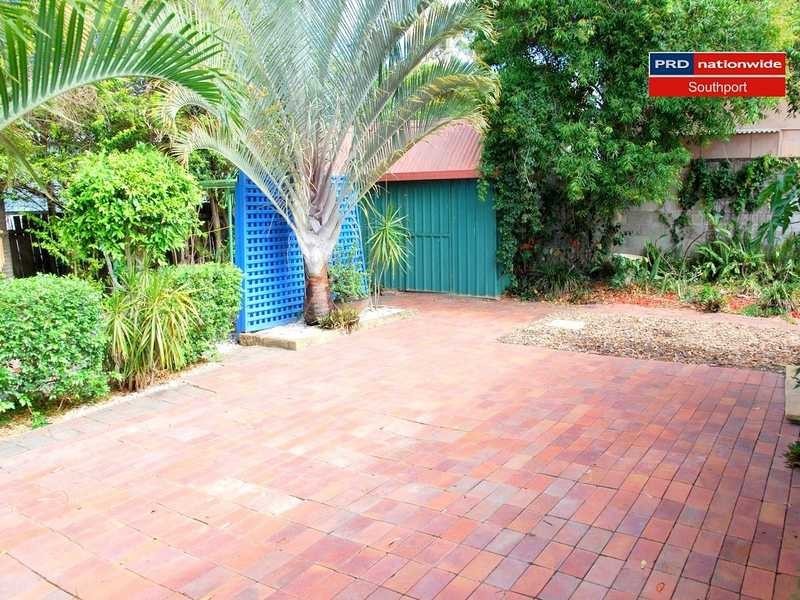 14 Joan Street, Southport QLD 4215