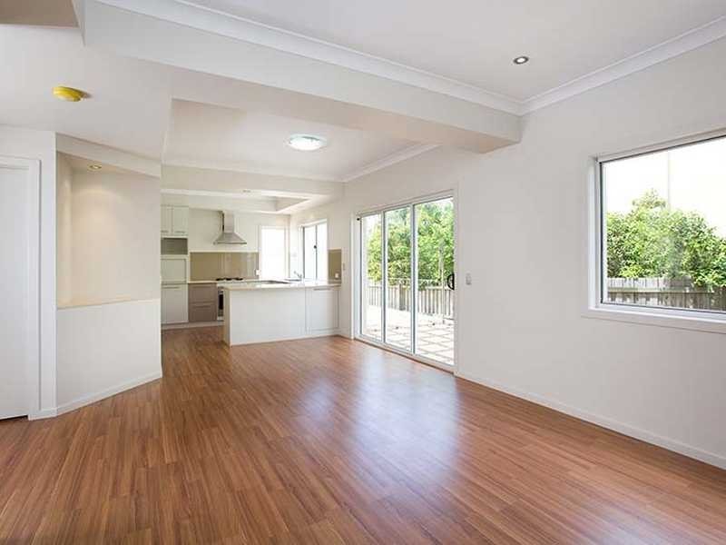 2/236 Queen Street, Southport QLD 4215