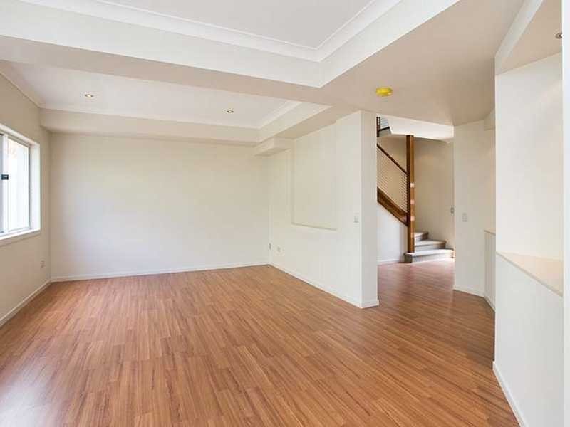 2/236 Queen Street, Southport QLD 4215