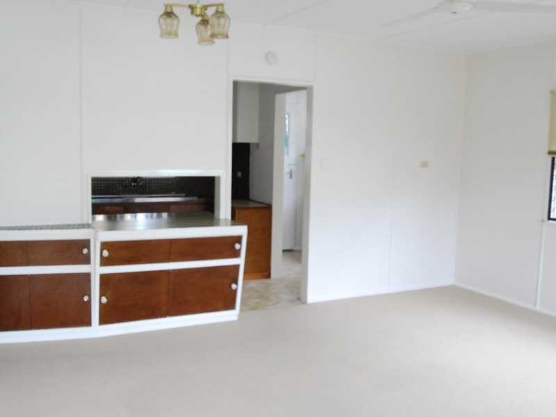 115 Falconer Street, Southport QLD 4215