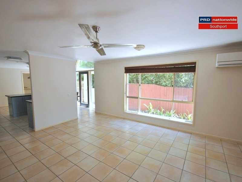 1/25 Charlton Street, Southport QLD 4215