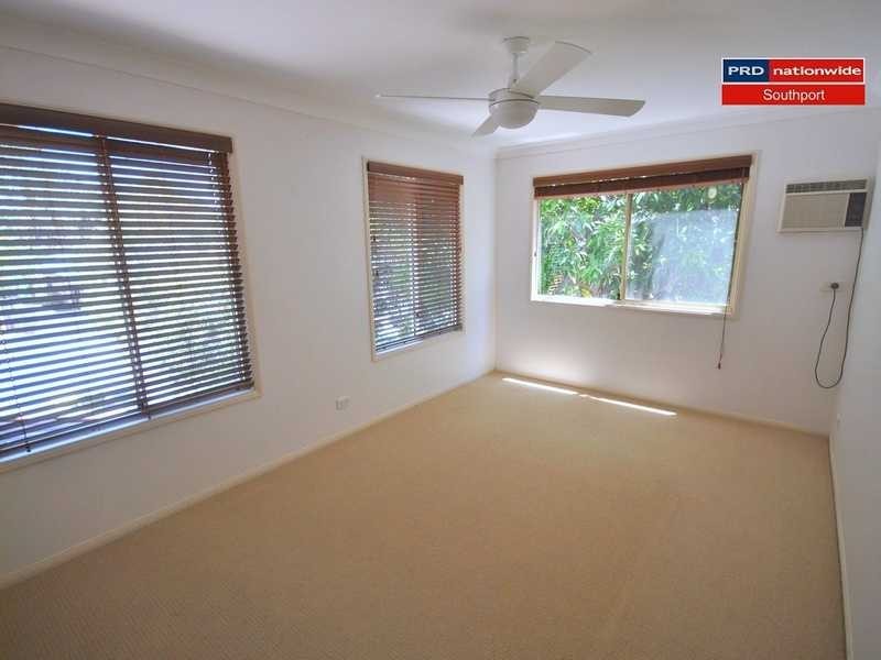 1/25 Charlton Street, Southport QLD 4215