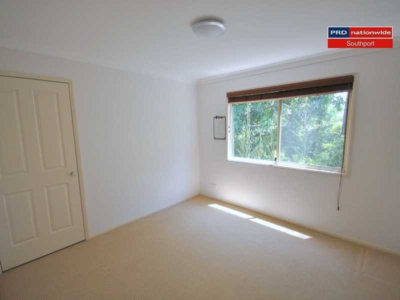 1/25 Charlton Street, Southport QLD 4215