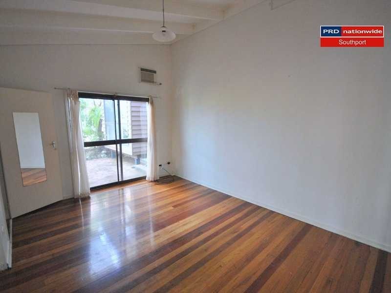 8 Warrawee Avenue, Ashmore QLD 4214