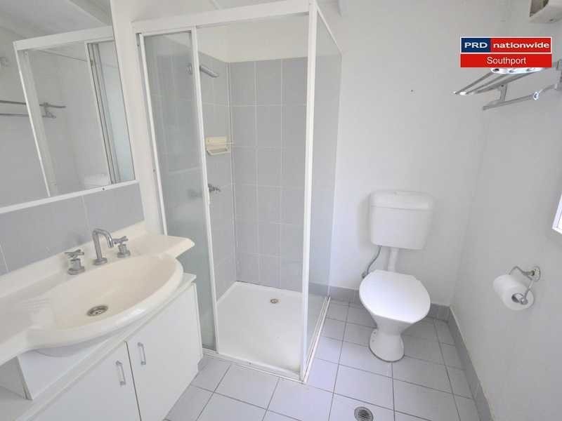 8 Warrawee Avenue, Ashmore QLD 4214