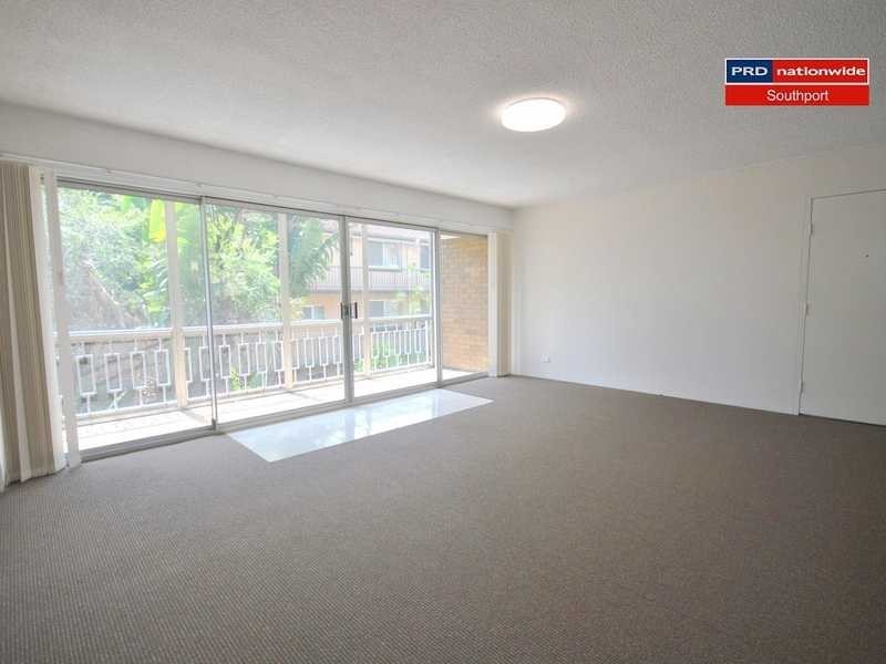 Unit 4/11 Lather Street, Southport QLD 4215