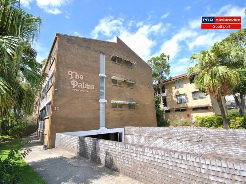 Unit 4/11 Lather Street, Southport QLD 4215