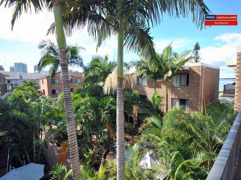 Unit 32/490 Marine Parade, Biggera Waters QLD 4216