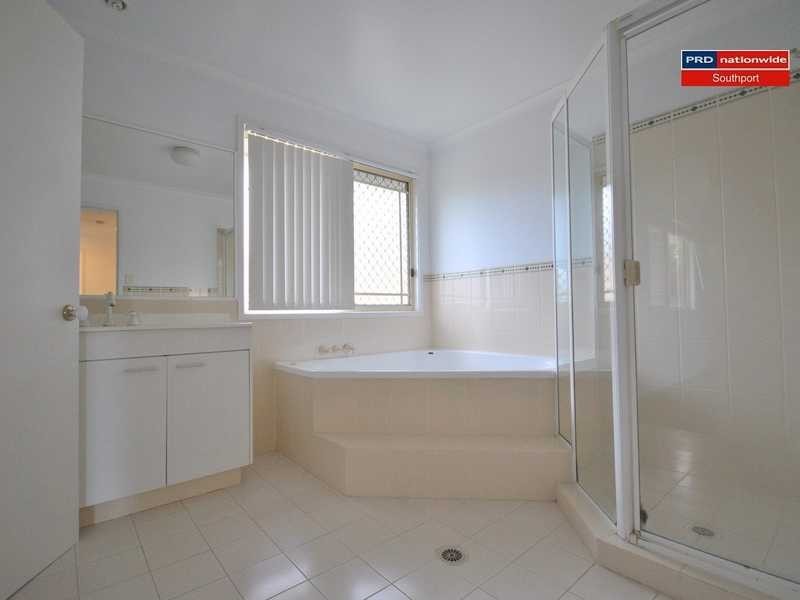 13/180 Queen Street, Southport QLD 4215